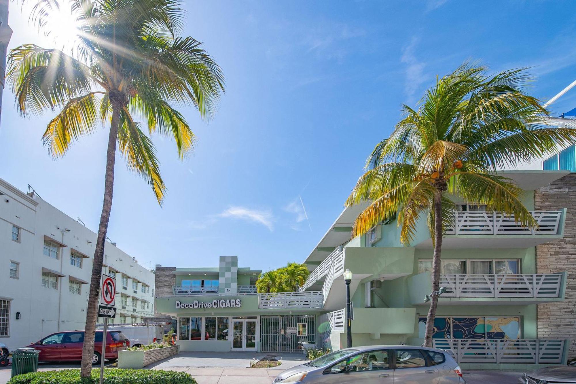 Deco Beachside Apt, W/2 Queen Beds, Washer/Dryer Apartment Miami Beach Exterior photo