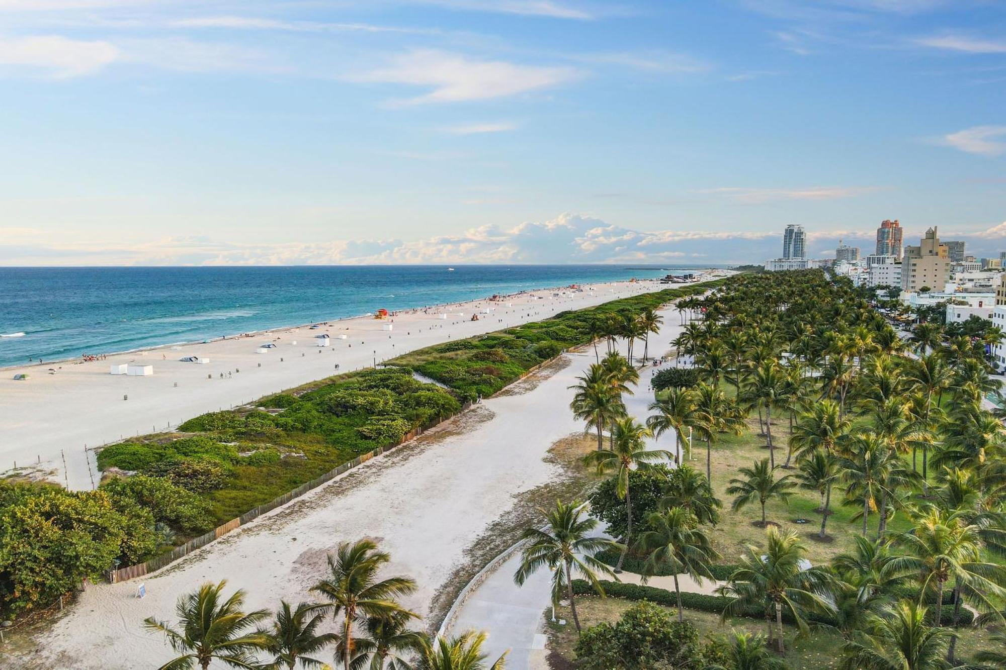 Deco Beachside Apt, W/2 Queen Beds, Washer/Dryer Miami Beach Exterior photo